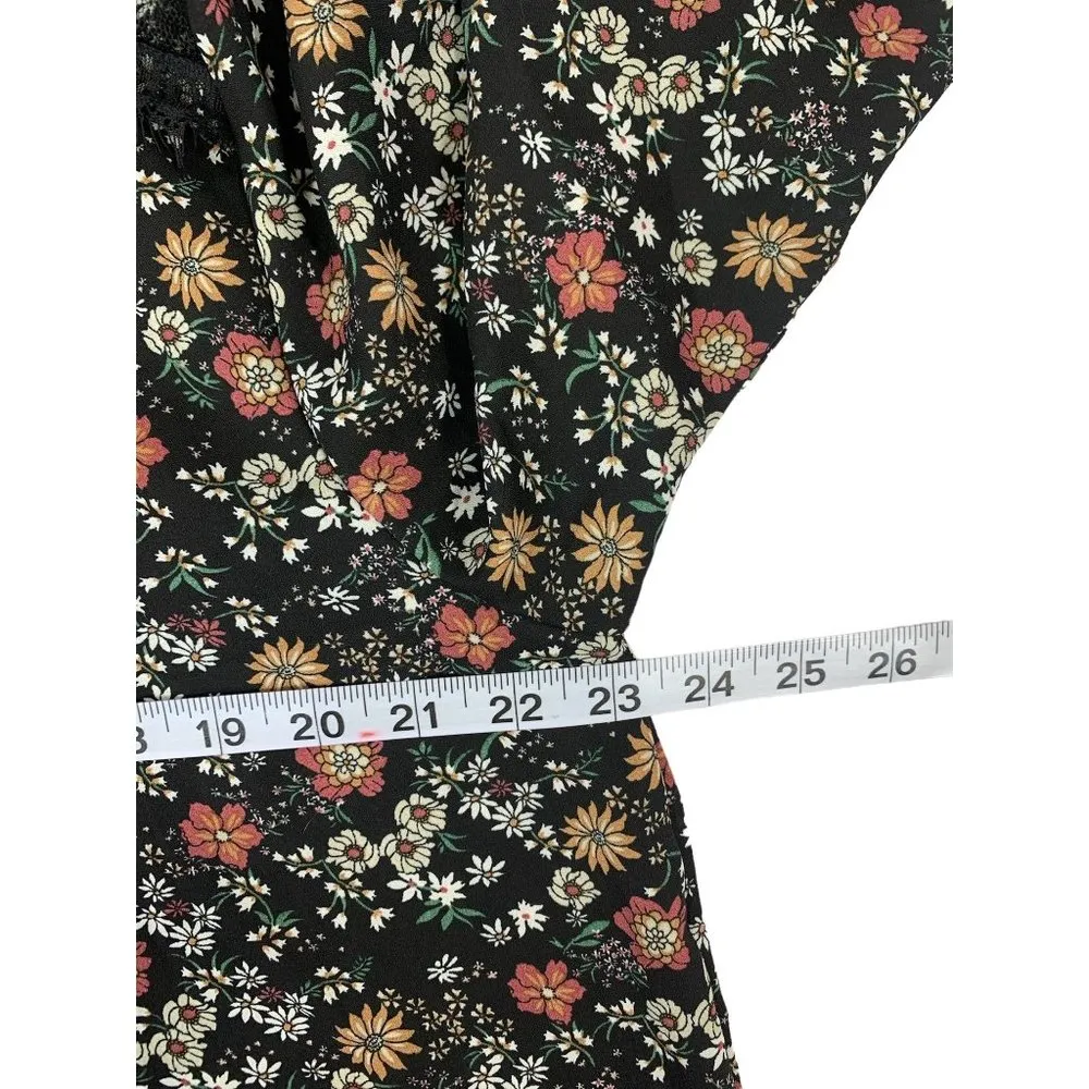 Liberty Love Women's Floral Lightweight Blouse - Image 6