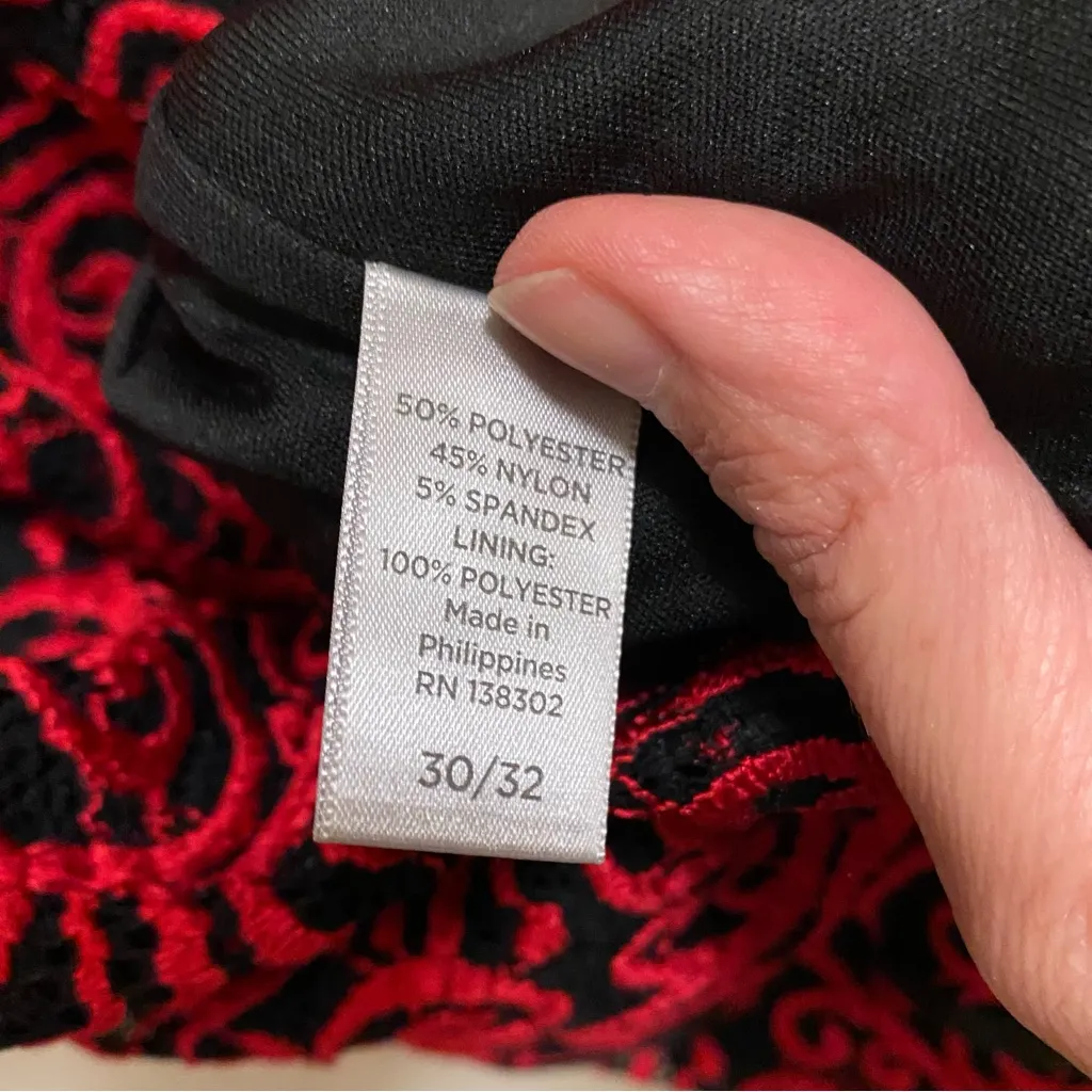 Vtg Avenue Womens Top Blouse  5XL 30/33 60” Corset Front Black Red Lace Overlay - Image 8