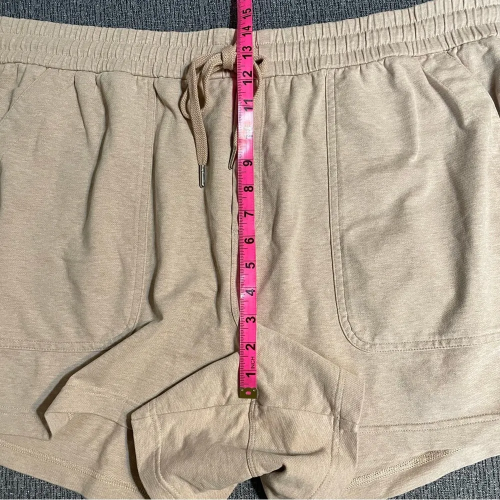 Athleta Women’s Farallon Heathered Shorts - Image 15