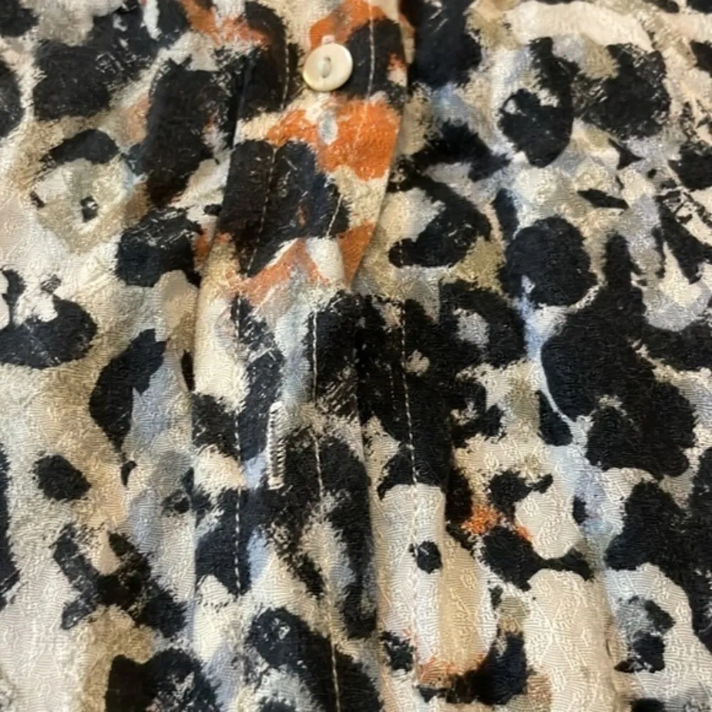 Lovestitch  Animal Print Short Sleeve Button Down Blouse - Image 11