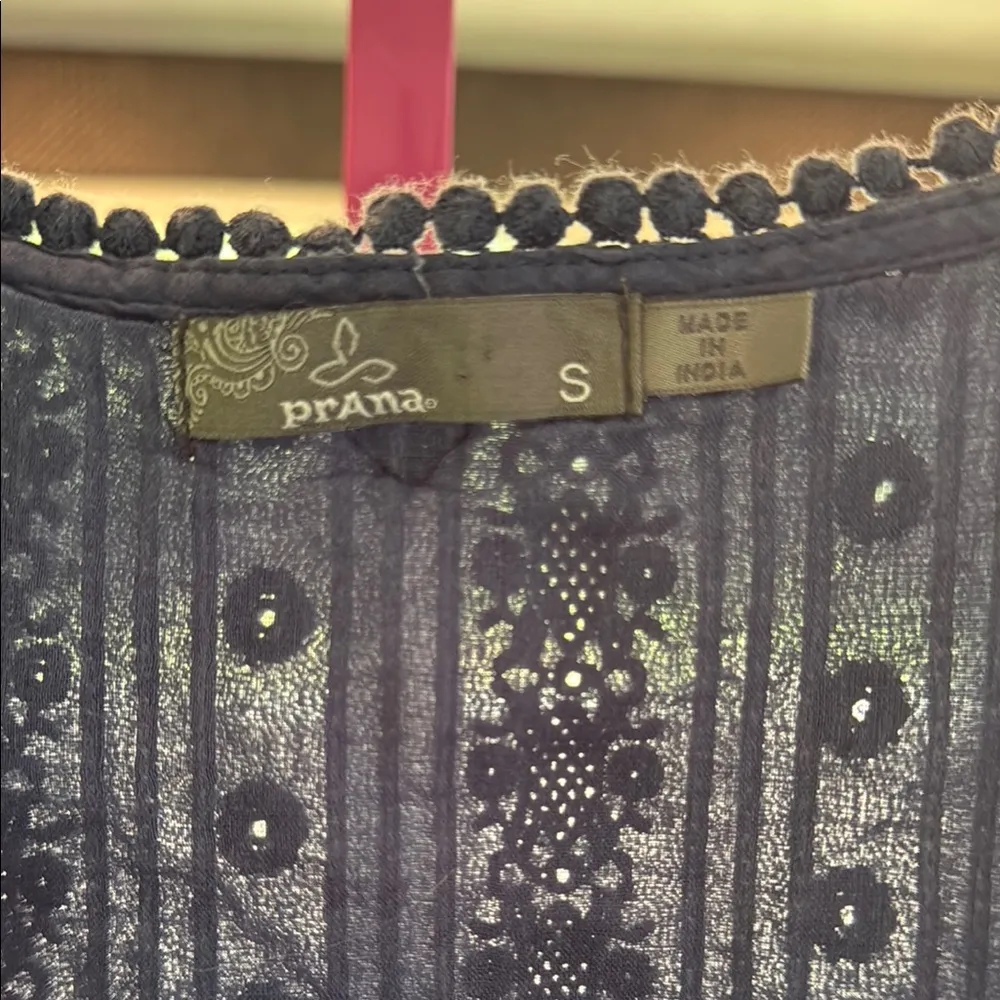 Prana Navy Textured Sleeveless Top eyelets size Small hundred percent cotton - Image 2