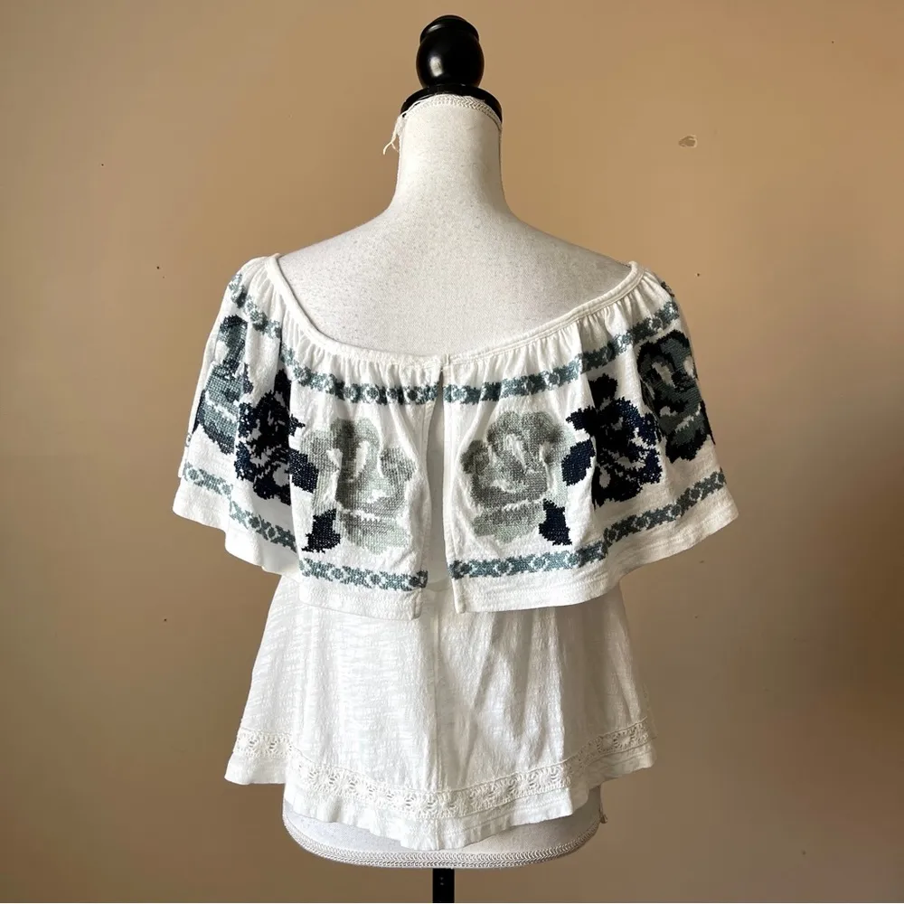 FREE PEOPLE | White Off-Shoulder Embroidery Stitch Floral Peasant Top Sz XS - Image 5