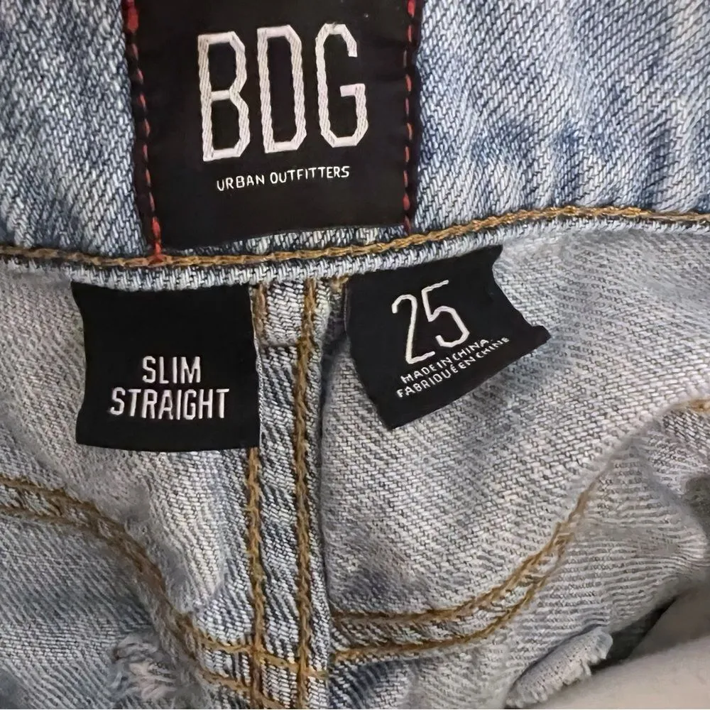 BDG Slim Straight Distressed Raw Hem Light Wash Button Fly Cropped Jeans sZ 25 - Image 6