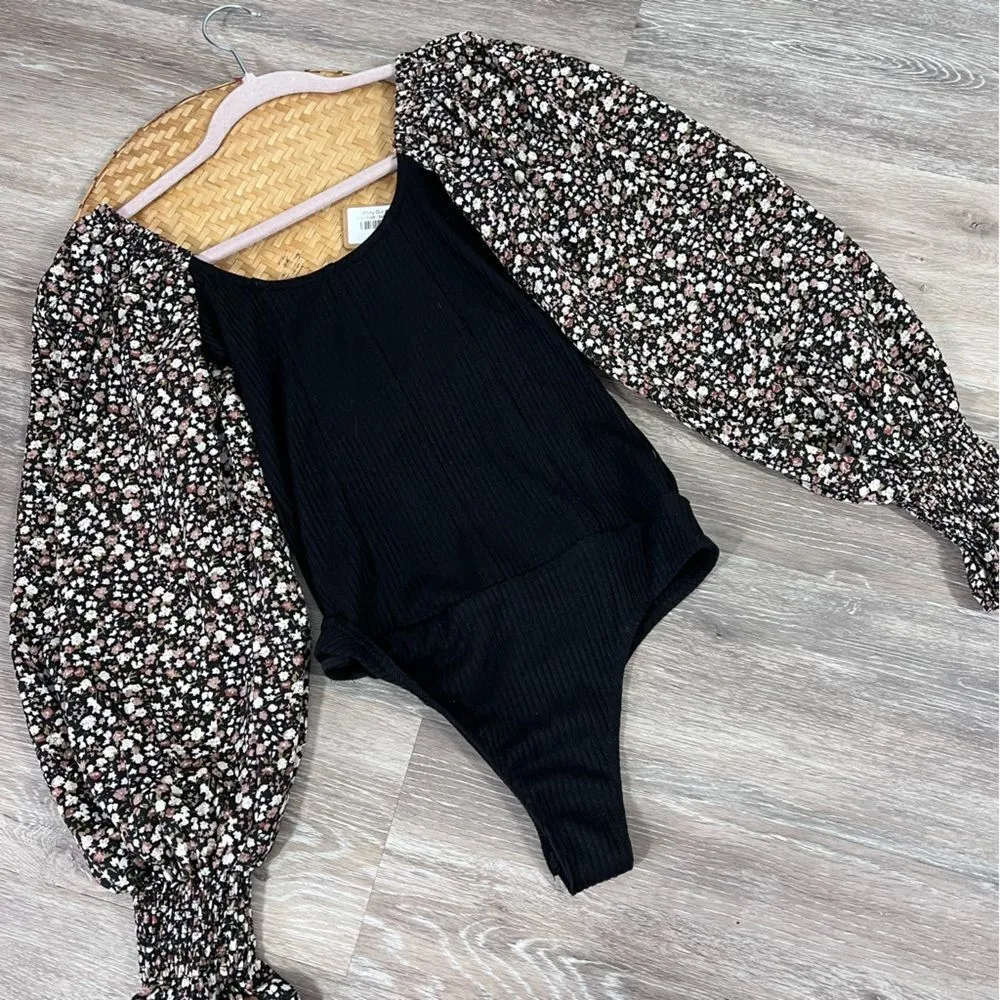 Nwt ribbed knit floral balloon‎ sleeve bodysuit - Image 6