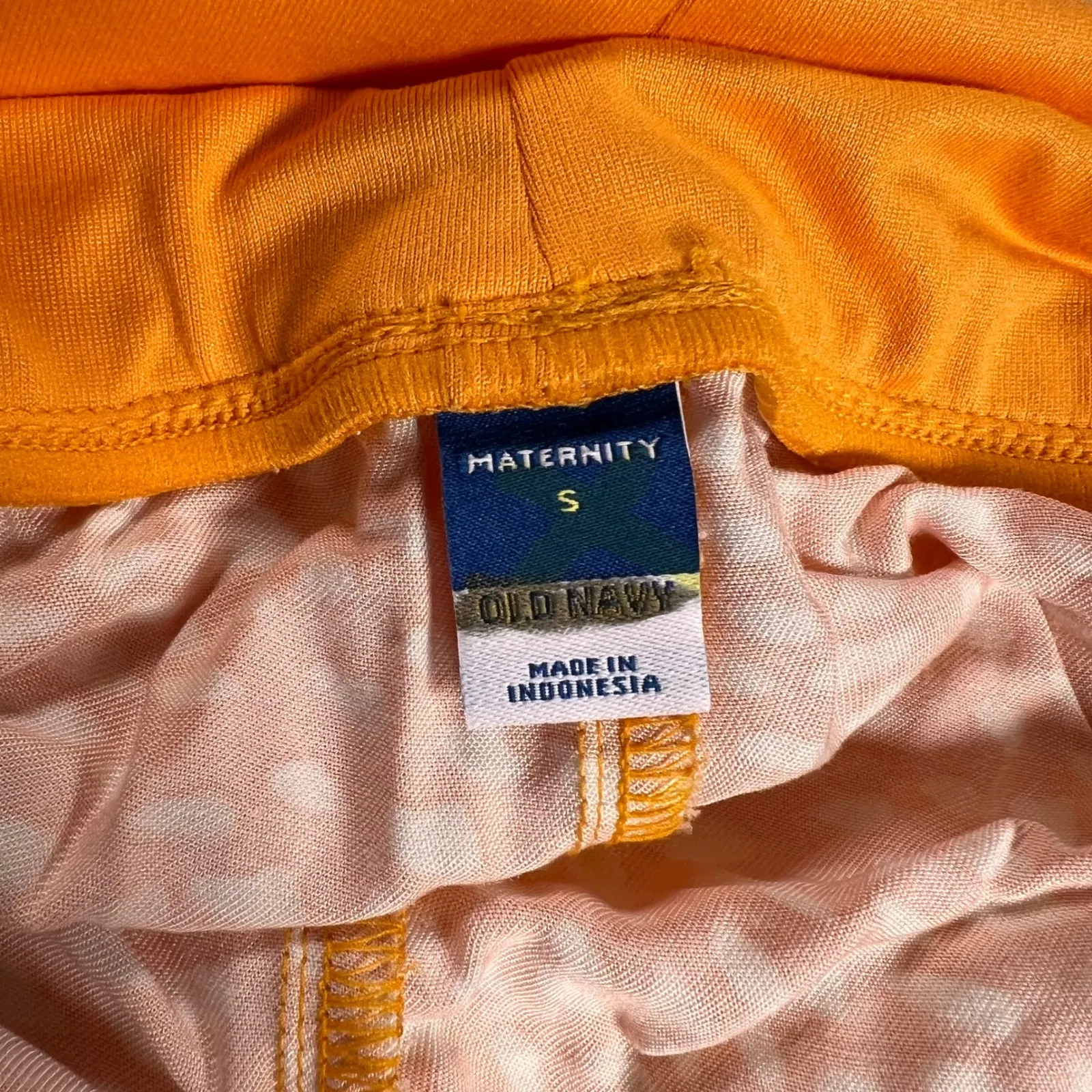 Old Navy Maternity Orange White Speckle Print Jersey Lounge Shorts Small NWOT - Image 5