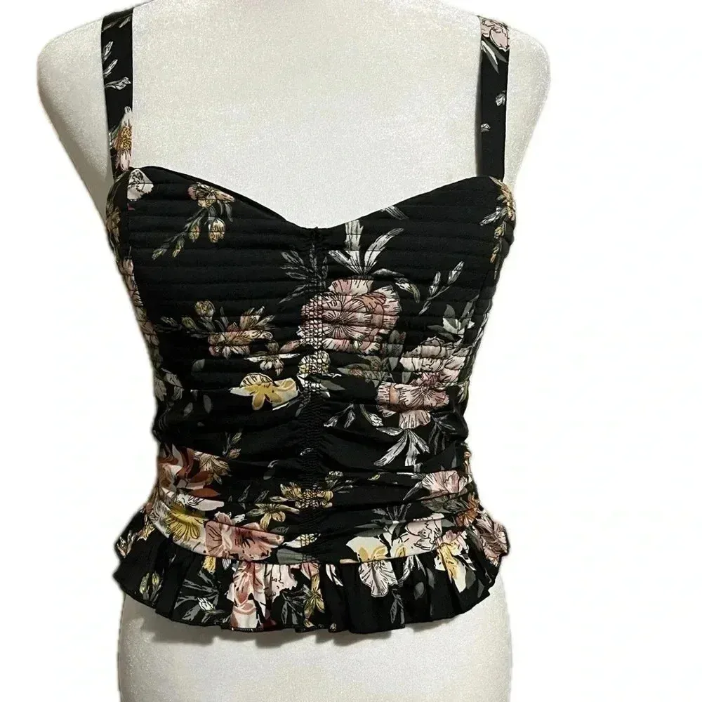 BOG Collective smocked floral top - Image 3