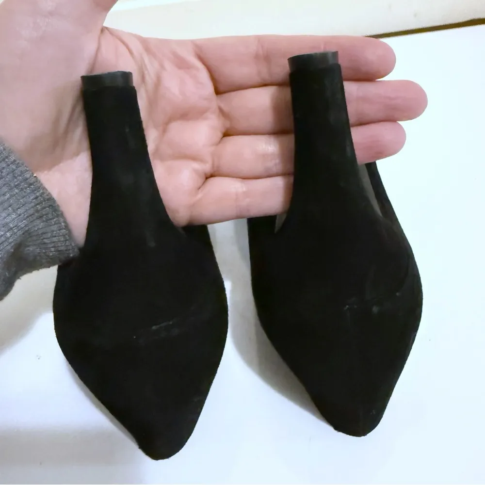 STUART WEITZMAN Black Suede Pumps with Grosgrain Ribbon Trim Size 8 - Image 8