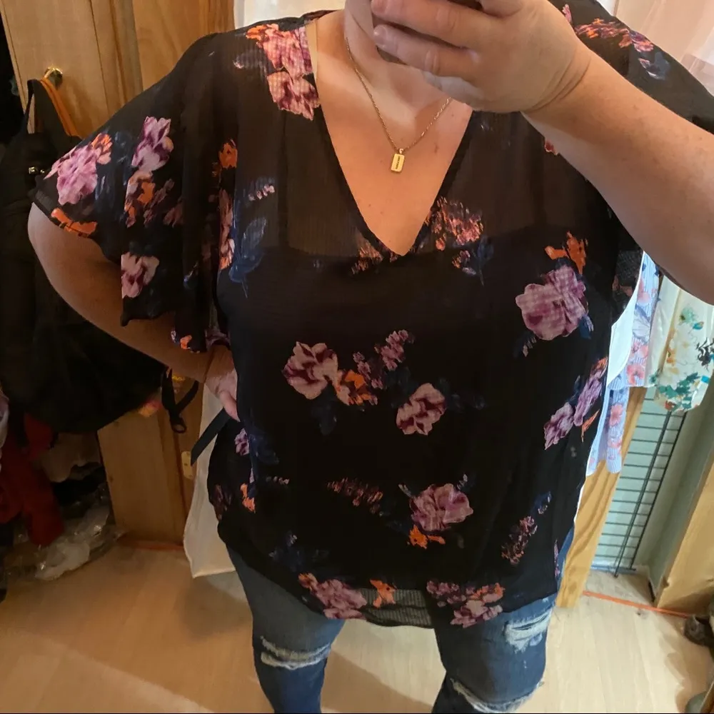 Rachel Roy Navy Floral Flutter Sleeve Blouse - Image 8