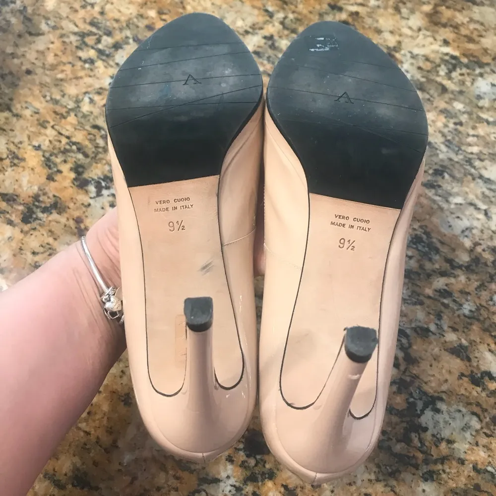 Aquatalia Nude/Beige Pump sz9.5 - Image 6