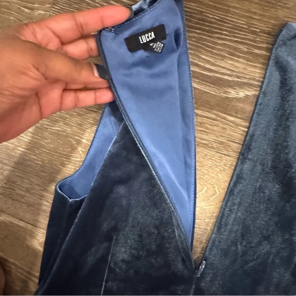 Lucca Couture plunge neck Asymmetrical Velvet mini Dress in Blue - Image 5