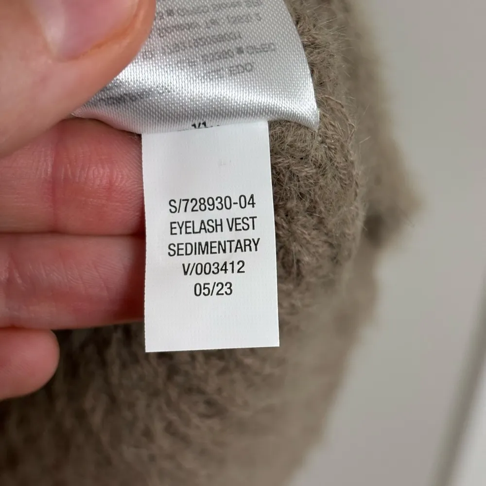 NWT Old Navy Mockneck Eyelash Sweater Tank in Sedimentary - Size XL Tall - Image 6