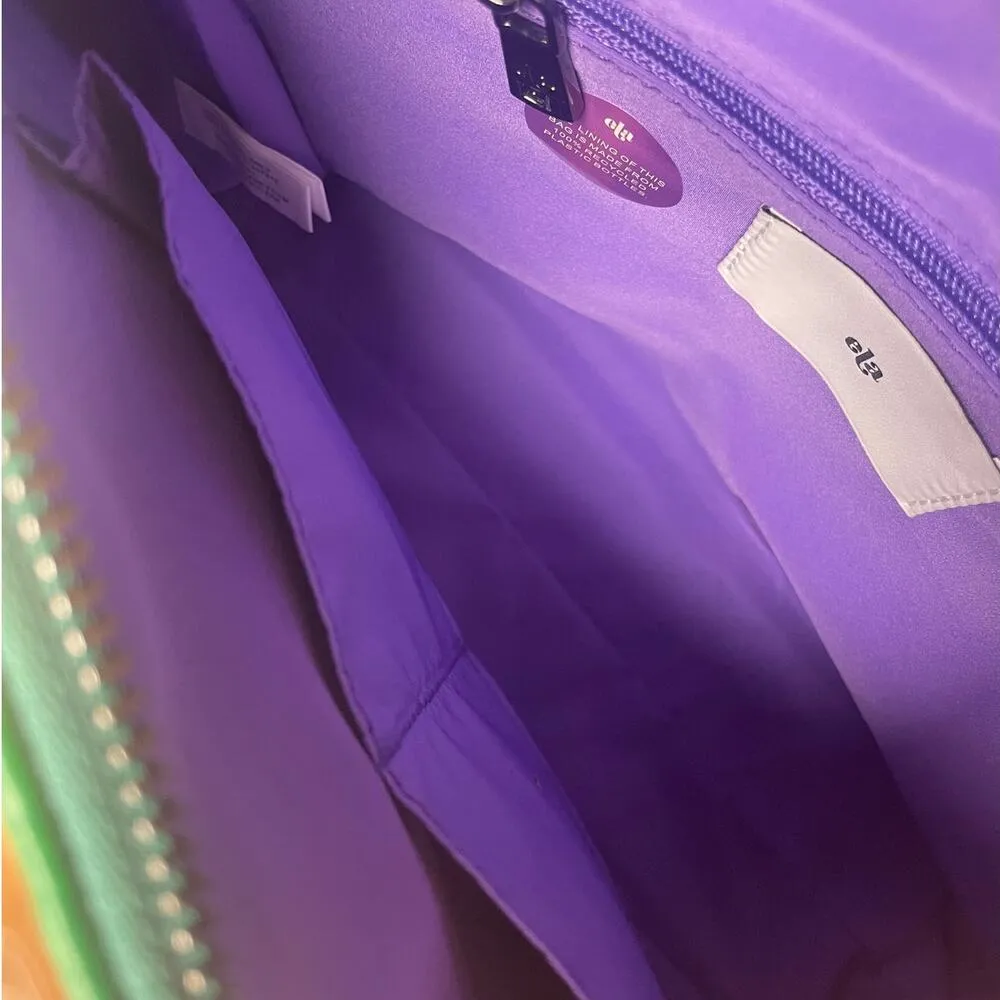 NWOT ela Marlo Hobo Vegan Leather Bag in Green Pebble - Image 7