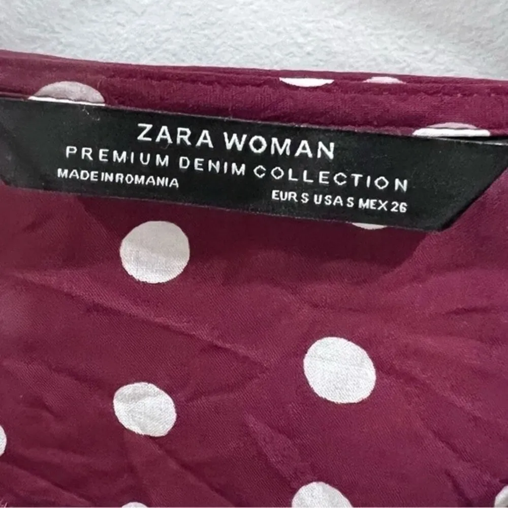 Zara burgundy and white polka dot wrap crop top size small - Image 8