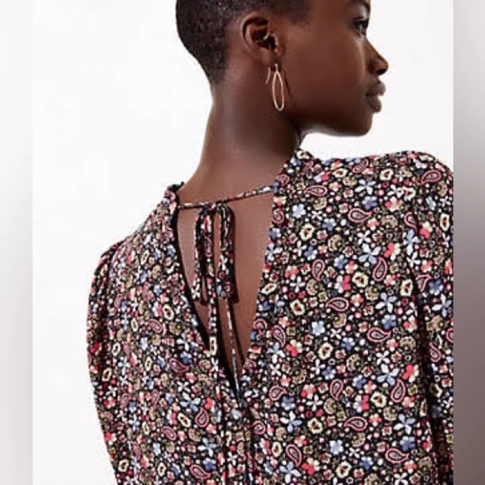 Loft Vine Floral Black Pink Ruffle Collar Tie Back Flowy Blouse sz Small - Image 2