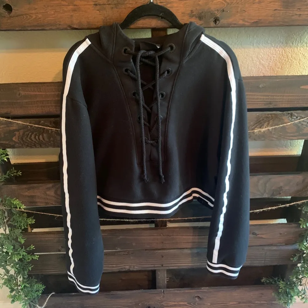 Fenty cropped hoodie - Image 3