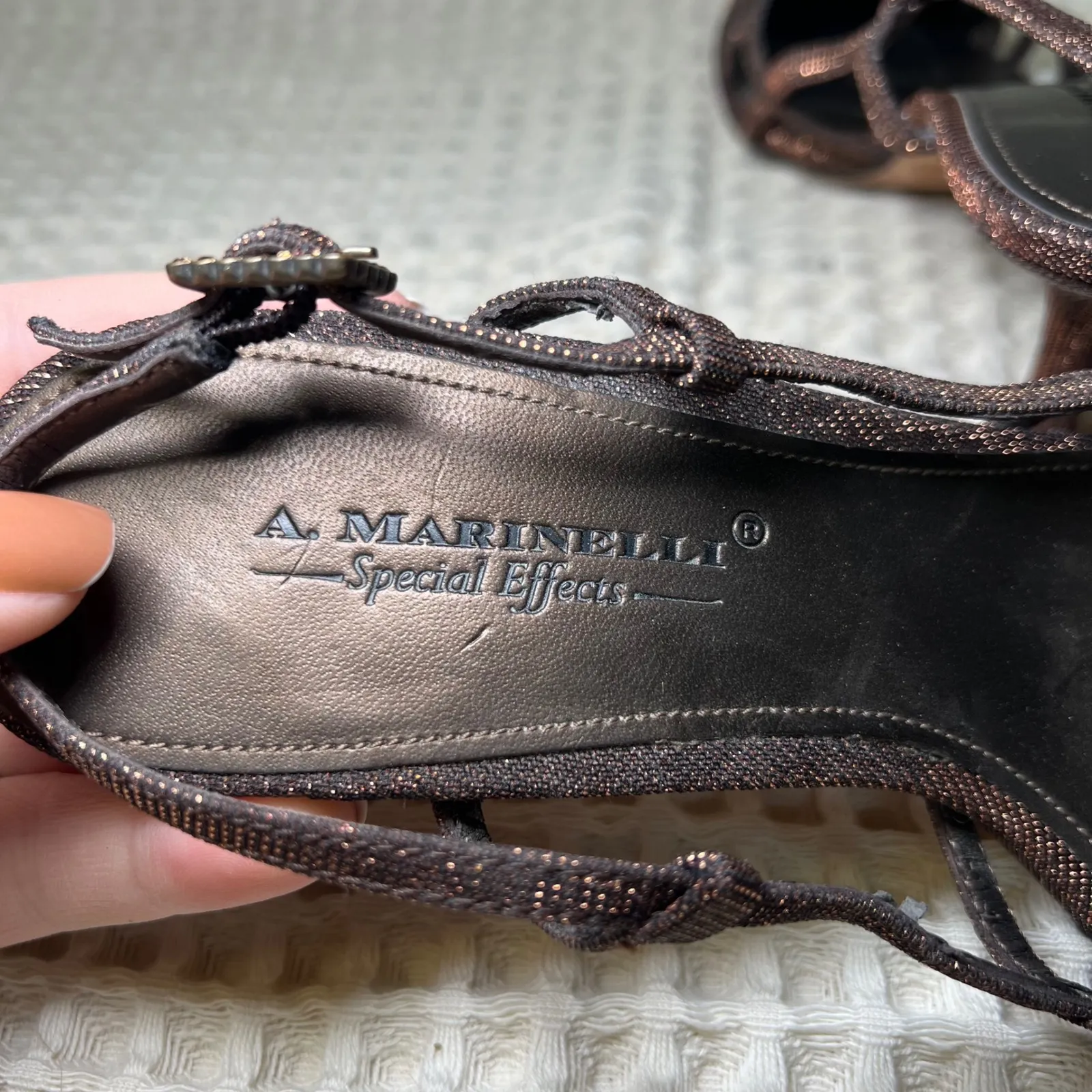 A Marinelli Special Effects Vintage Y2K Women's Bronze Slingback Heels Size 7.5 Brown - Image 5