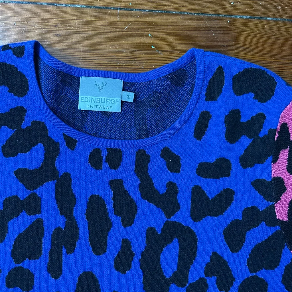 ✨Edinburgh Knitwear Colorful Vibrant Leopard Print Color Block Sweater ~ Medium Blue - Image 7