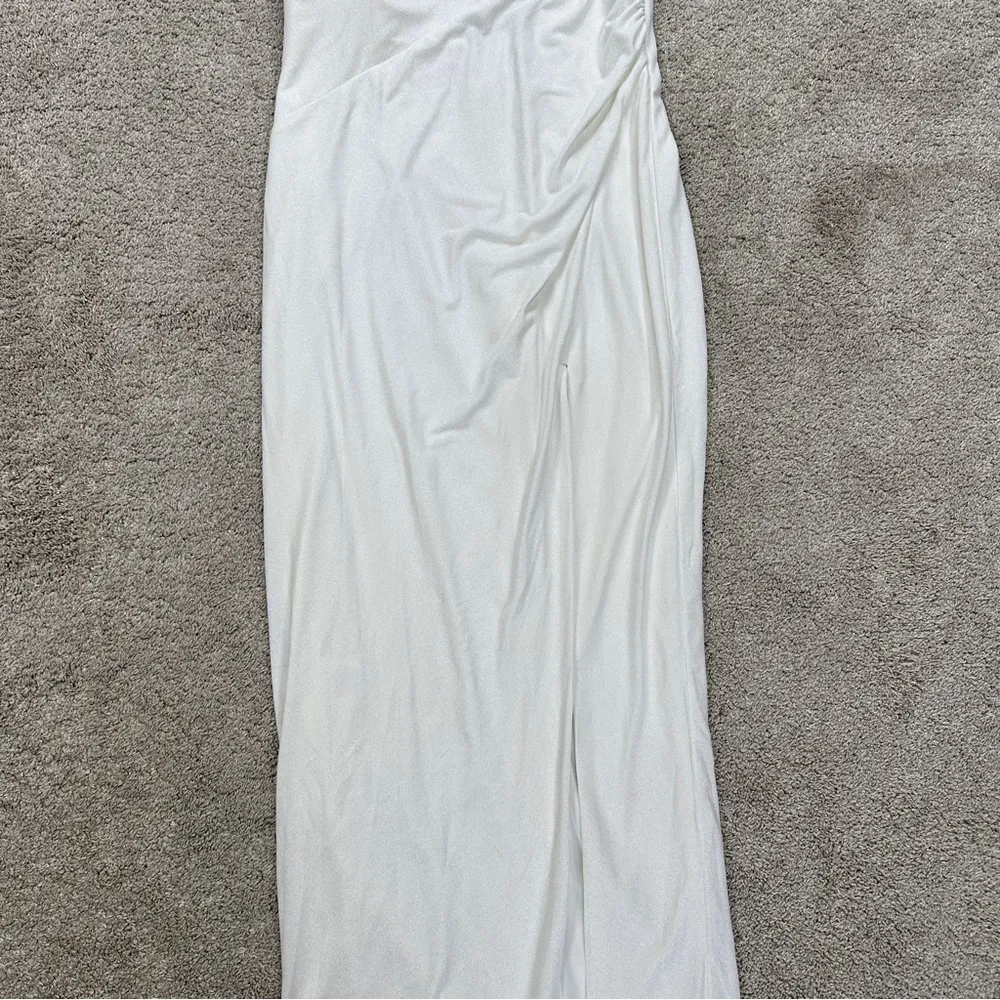 NWT Katie May Los Angeles Brittany Gown Maxi Dress Party Silver Dusted Ivory M - Image 7