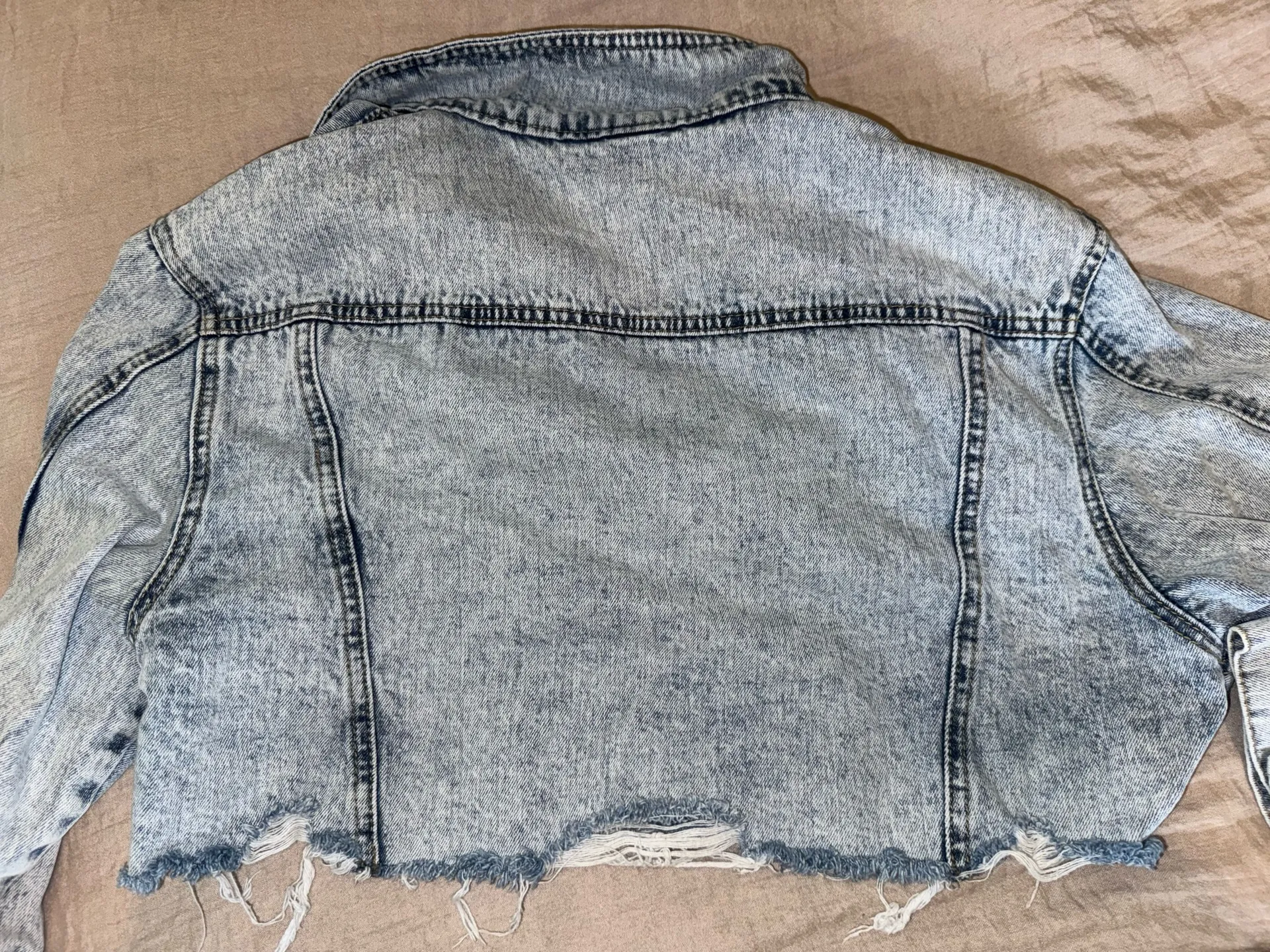 Windsor Denim Jacket Cropped - Image 6