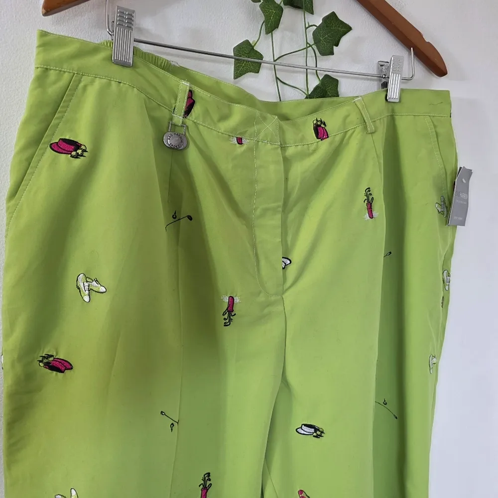 Sag Harbor Sport On The Green Embroidered Gold Design Capri Pants Size 20W - Image 3