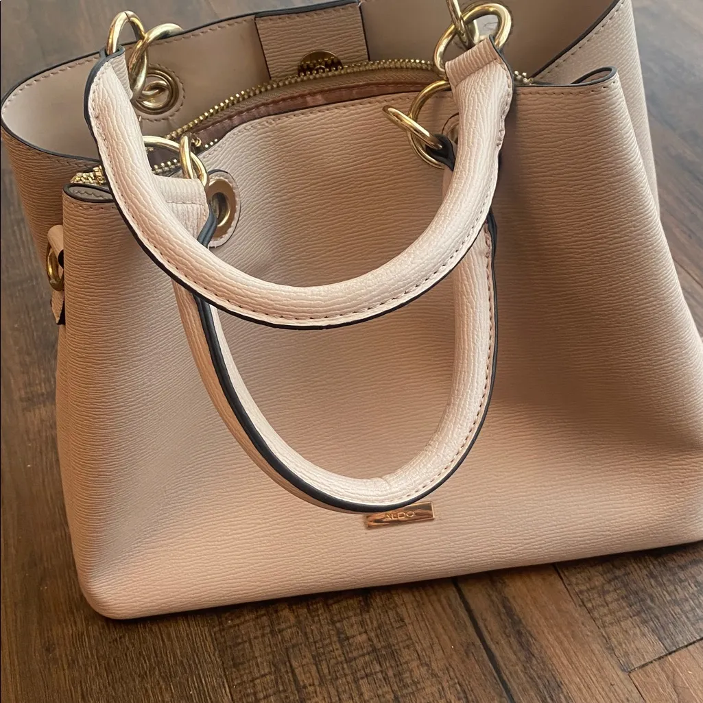 Aldo Tan Tote with Gold Hardware - Image 10
