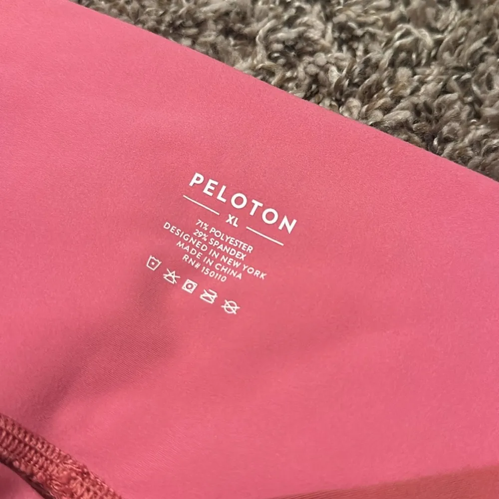 Peloton Crossover Leggings Pink XL - Image 3