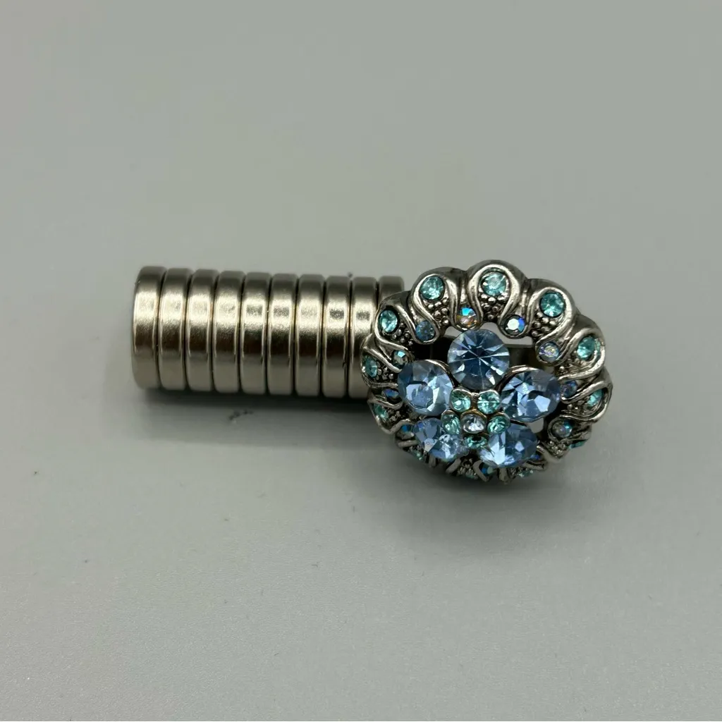 Blue Rhinestone Statement Ring Adjustable Silver Tone Cocktail Style - Image 7