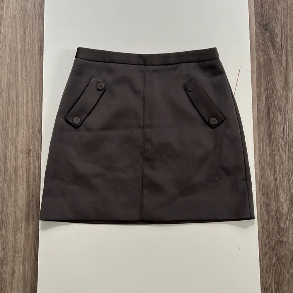 Reiss Gene Women’s Business Casual Button Detail Pocket Fitted Mini Skirt - Image 4