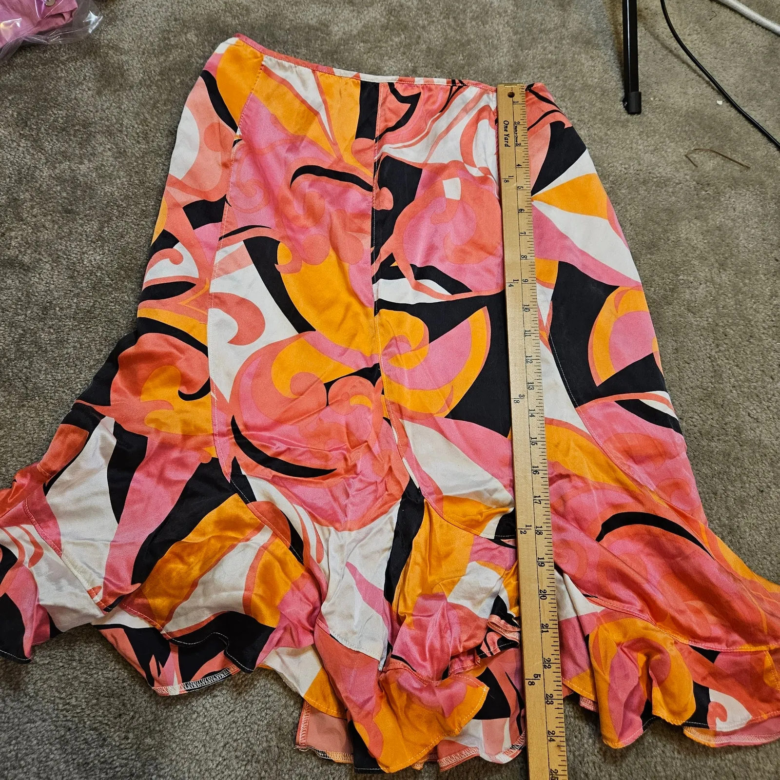 Evelyn Size 8 Funky Skirt Swirl 100% Silk Zipper Retro 70's Pink - Image 4