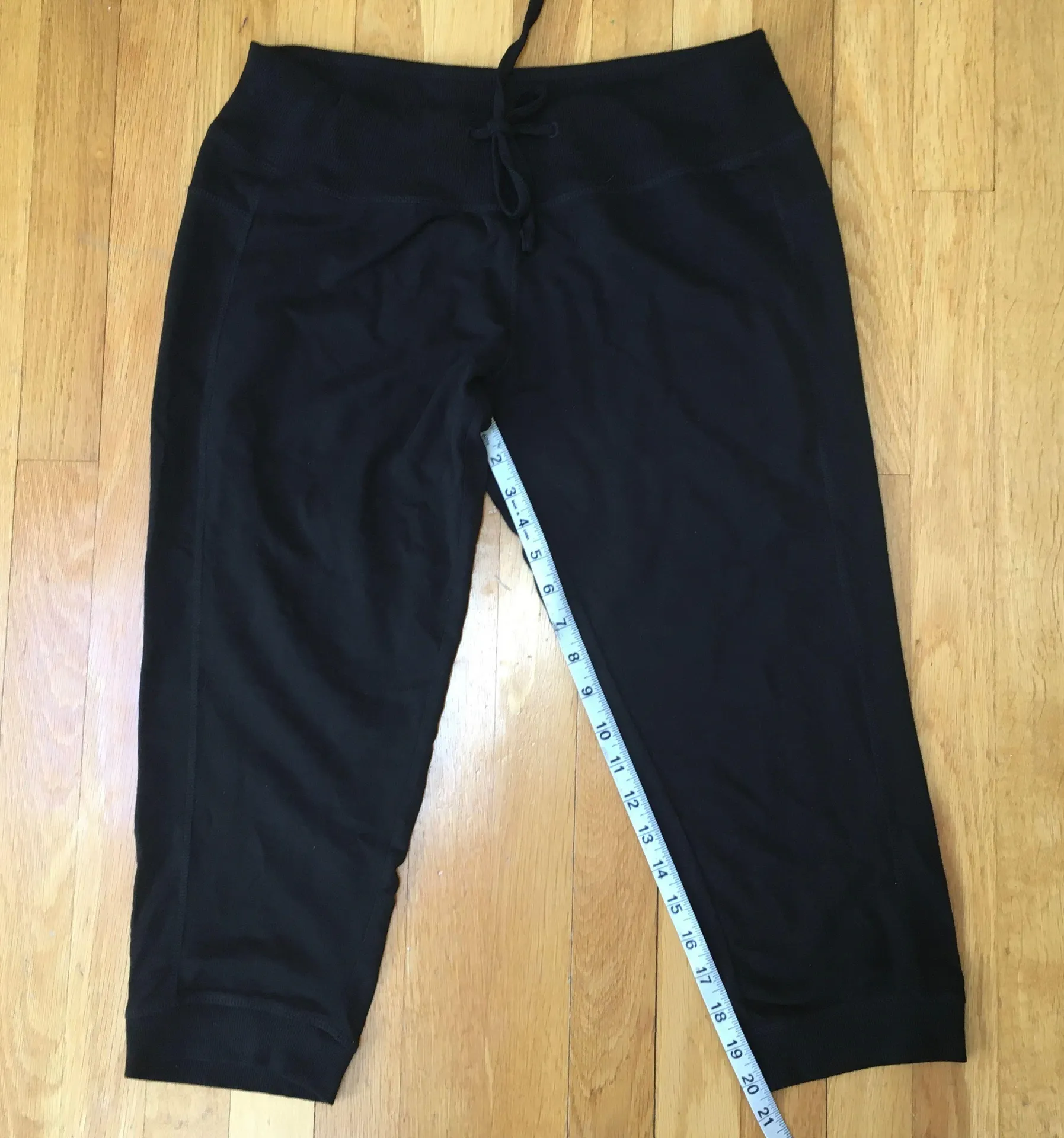 Z by  Black Cropped Yoga Pants Size Medium - Image 5