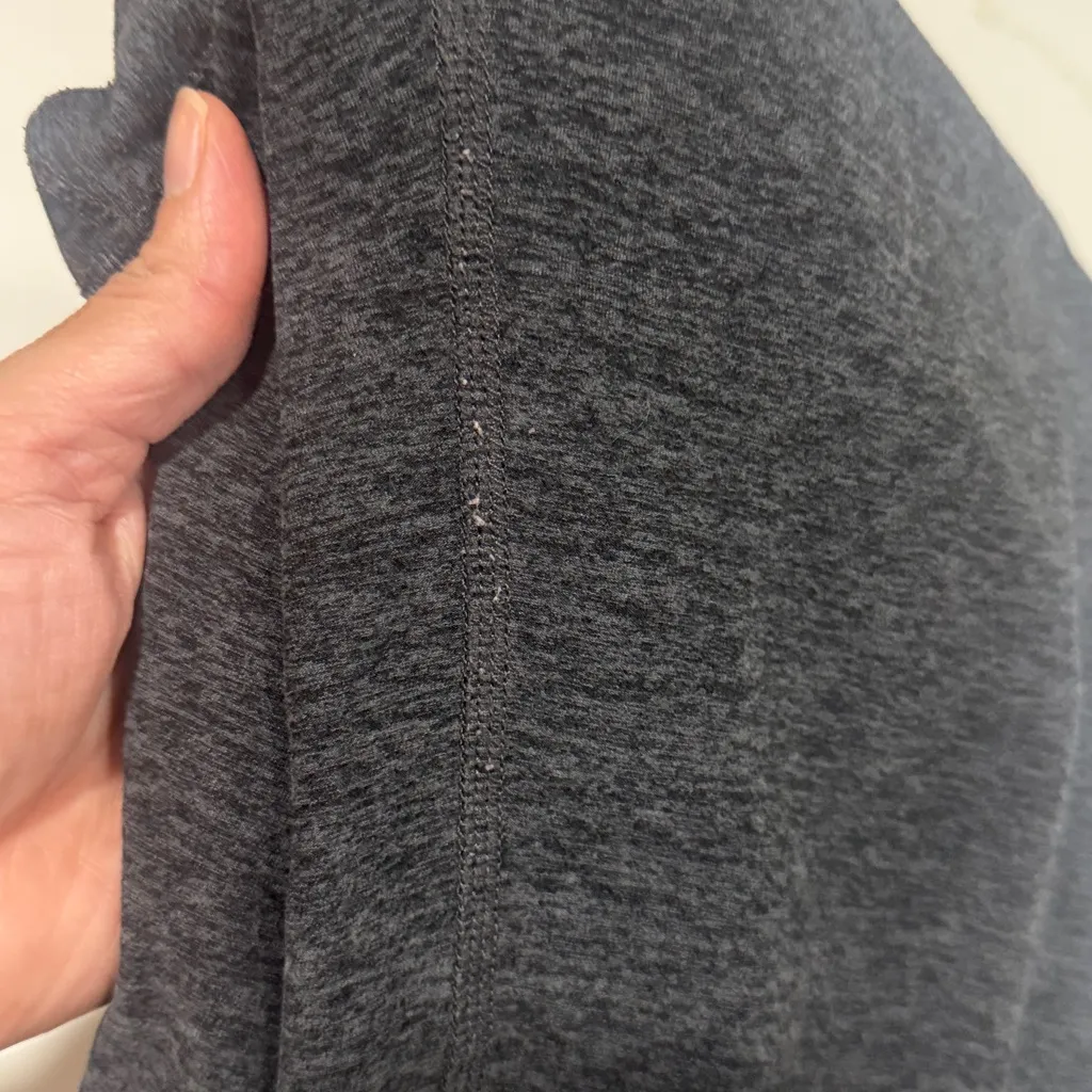 Beyond Yoga Dark Gray Leggings High Rise Capri Medium - Image 6