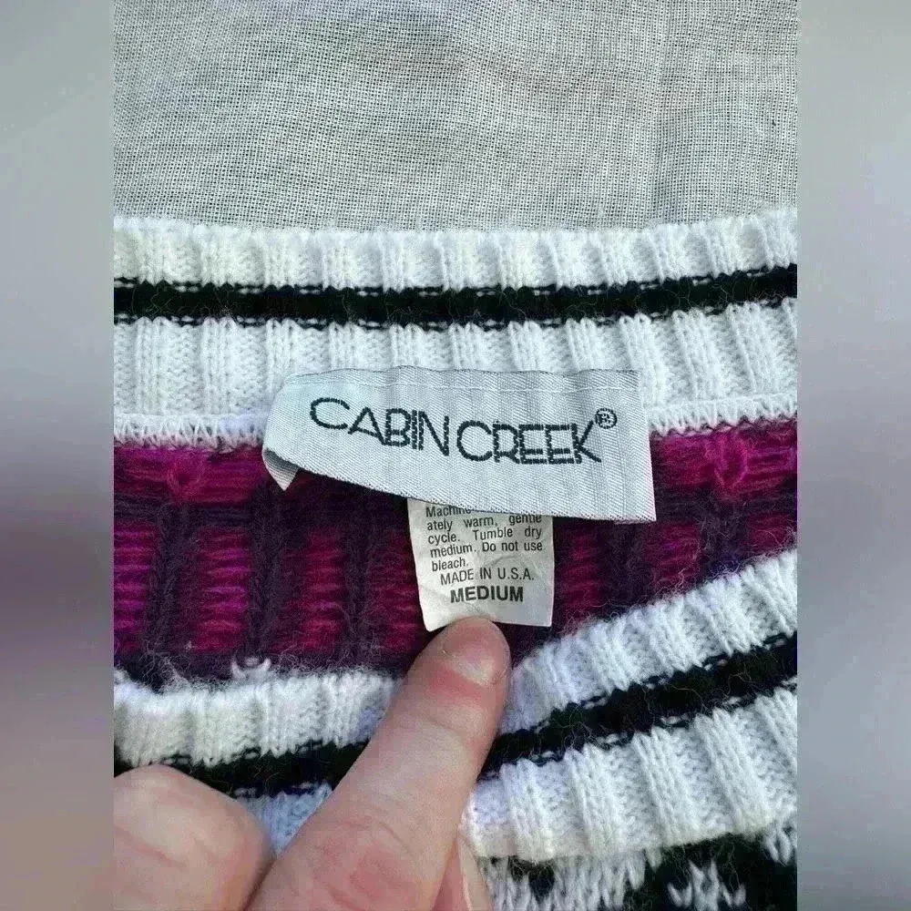 Vintage Cabin Creek Sweater - Image 3