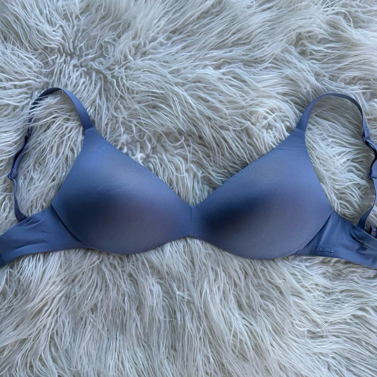 SKIMS  Wireless Form Push up Bra Slate Size 32DDD - Image 3