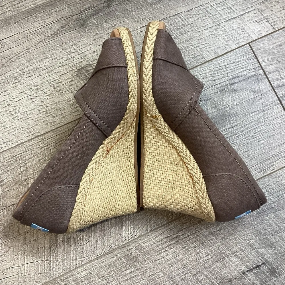 TOMS Wedge Espadrilles Open Toe Size 6 - Image 6