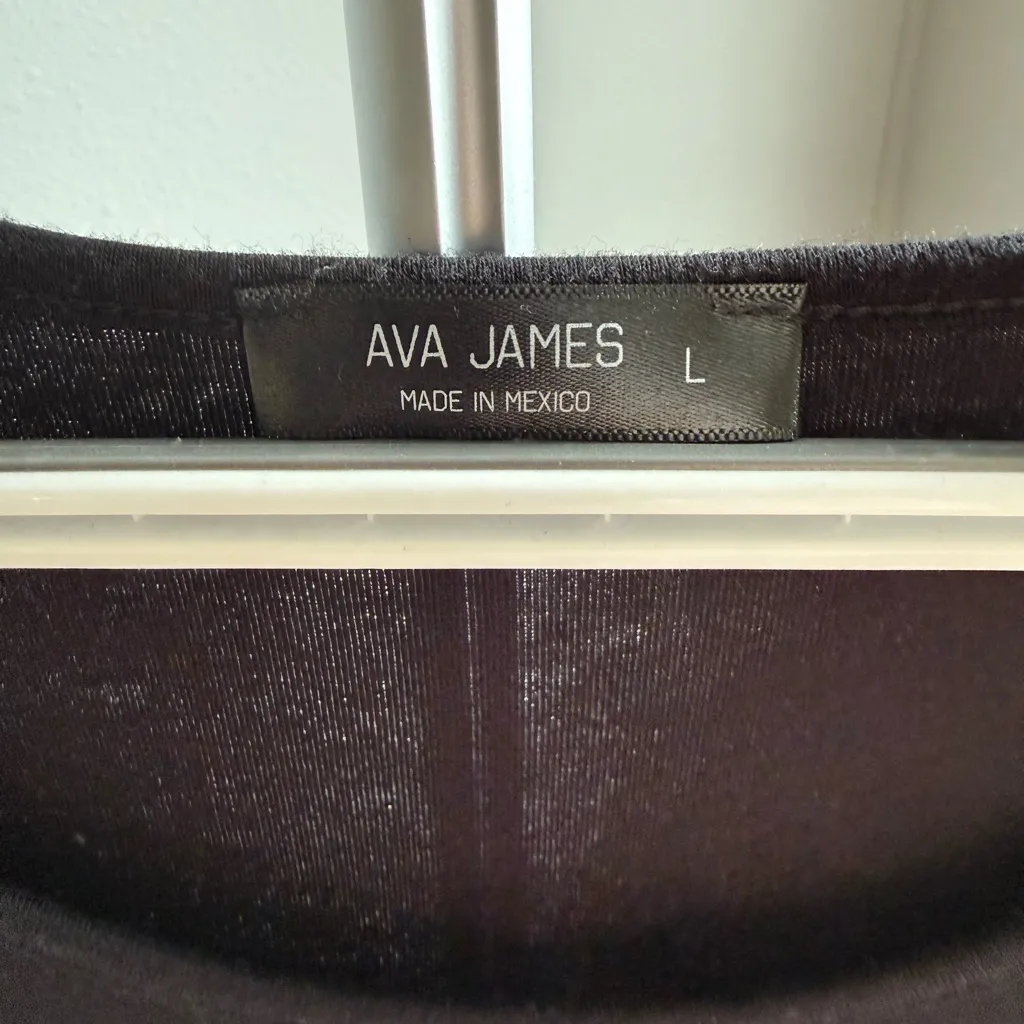 Elegant Black Paris Graphic Tee - Image 2