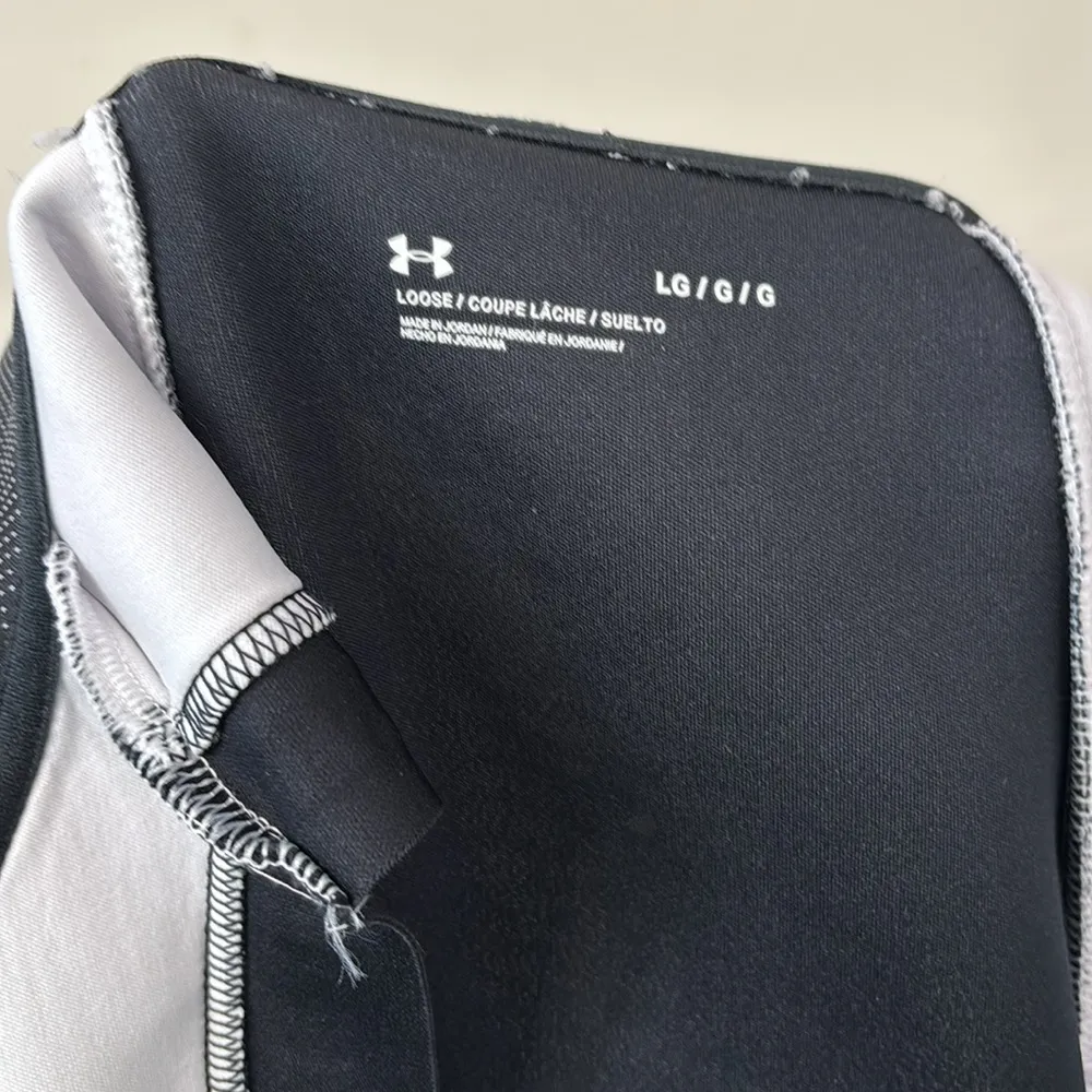 Under Armour Move Vest Size Large - Image 11