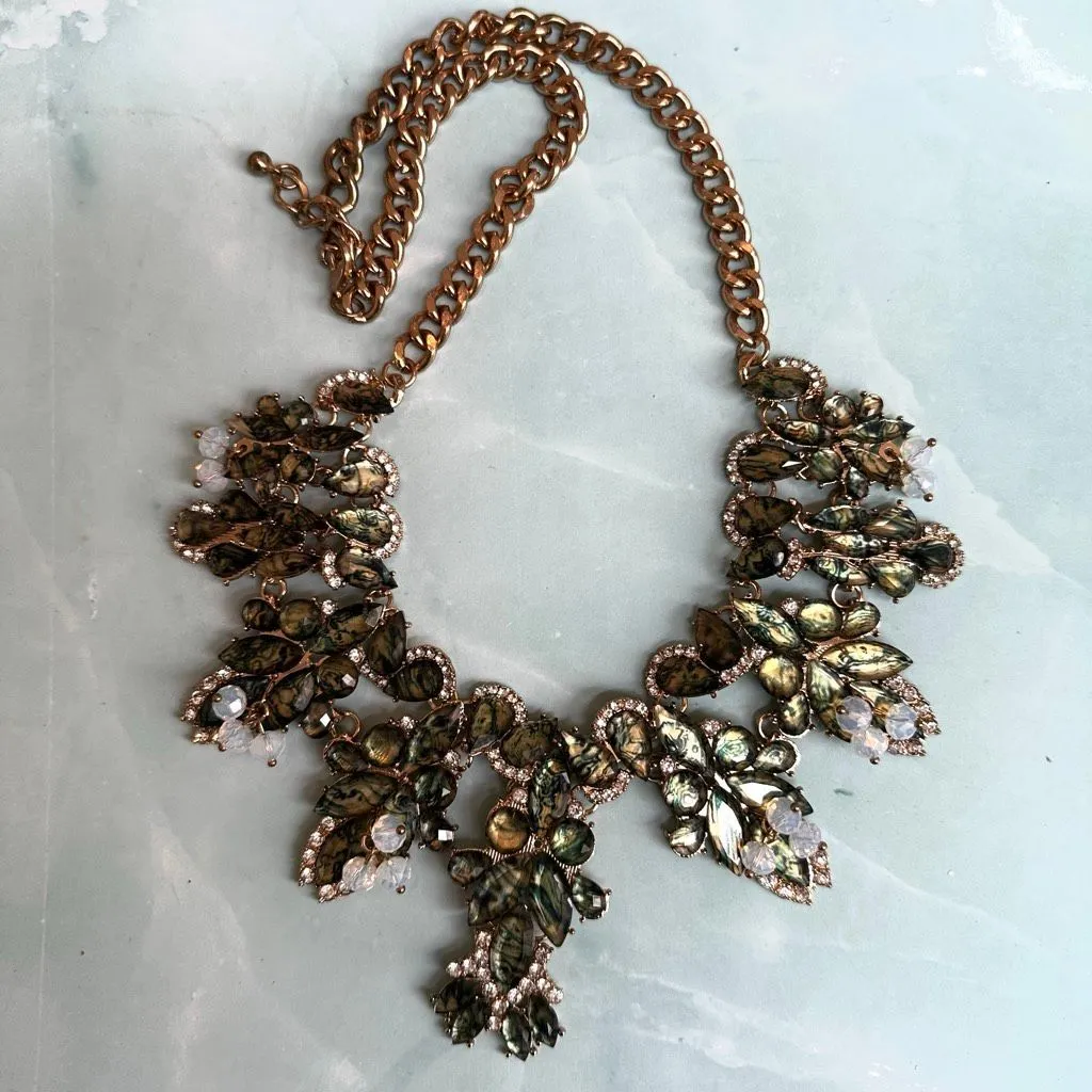 Statement Green Marbled Leaf Bib Necklace Gold Tone Rhinestone - Image 6