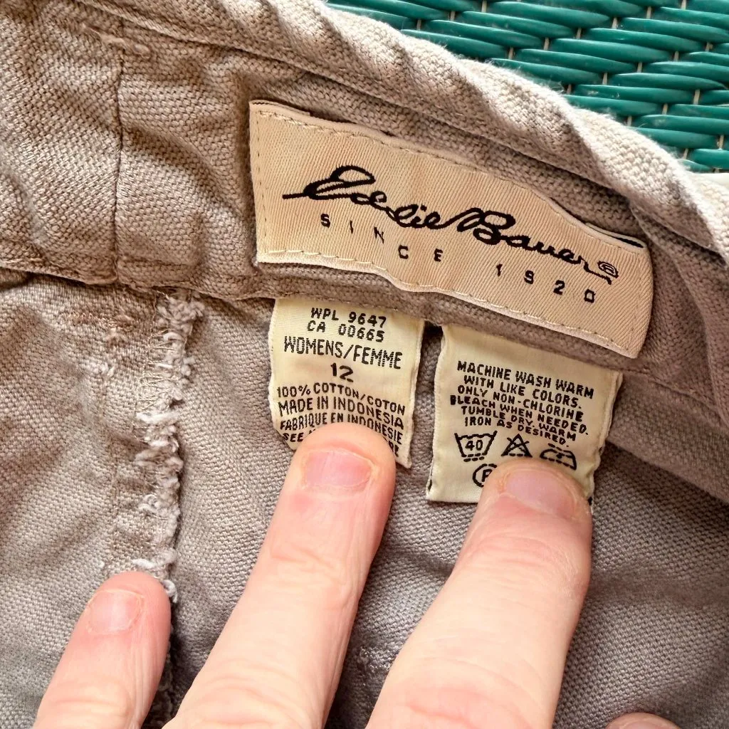 Eddie Bauer Khaki Cotton Shorts Cuffed Vintage 90s Size 12 High Rise Casual - Image 4