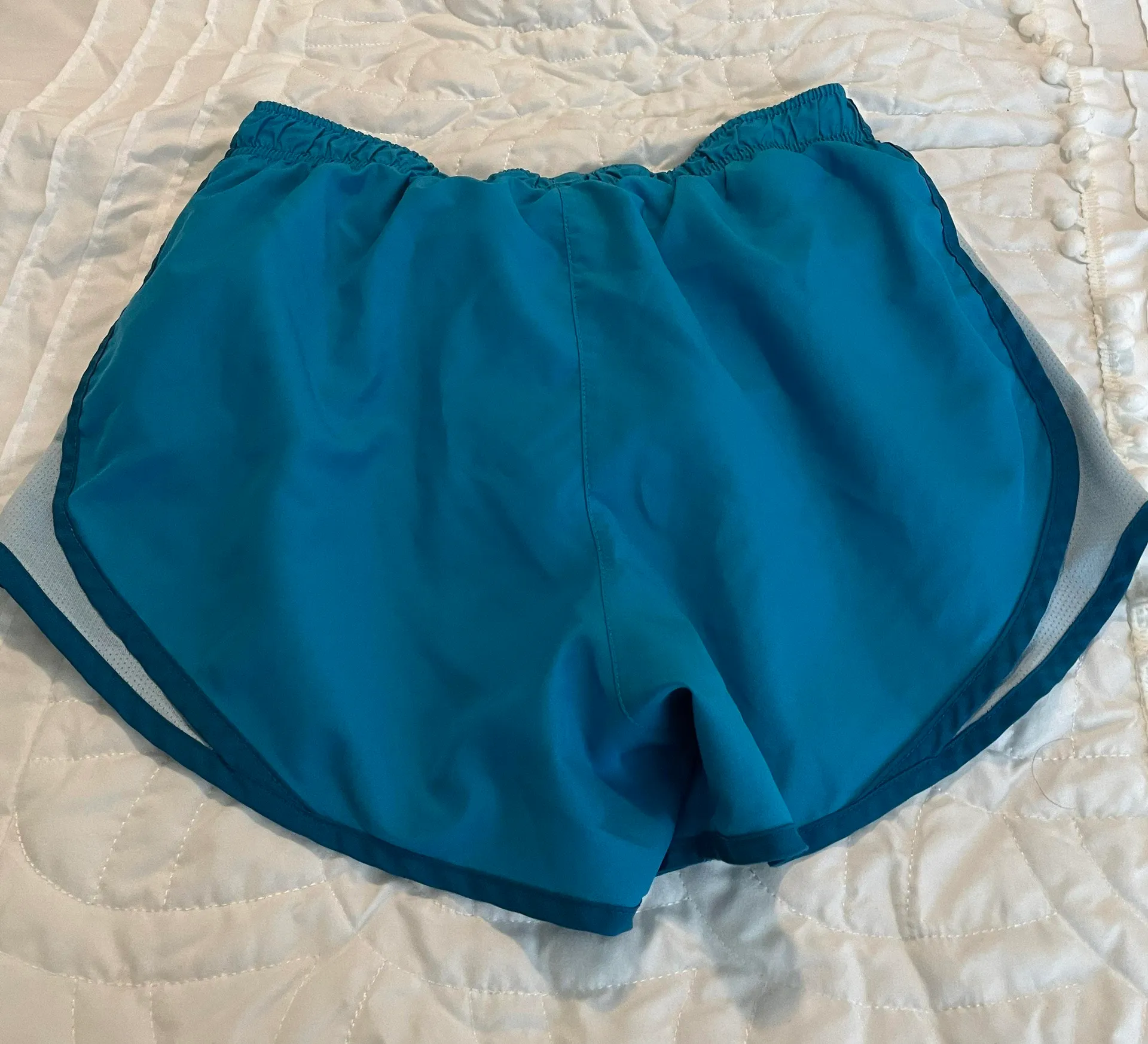 Nike shorts - Image 2