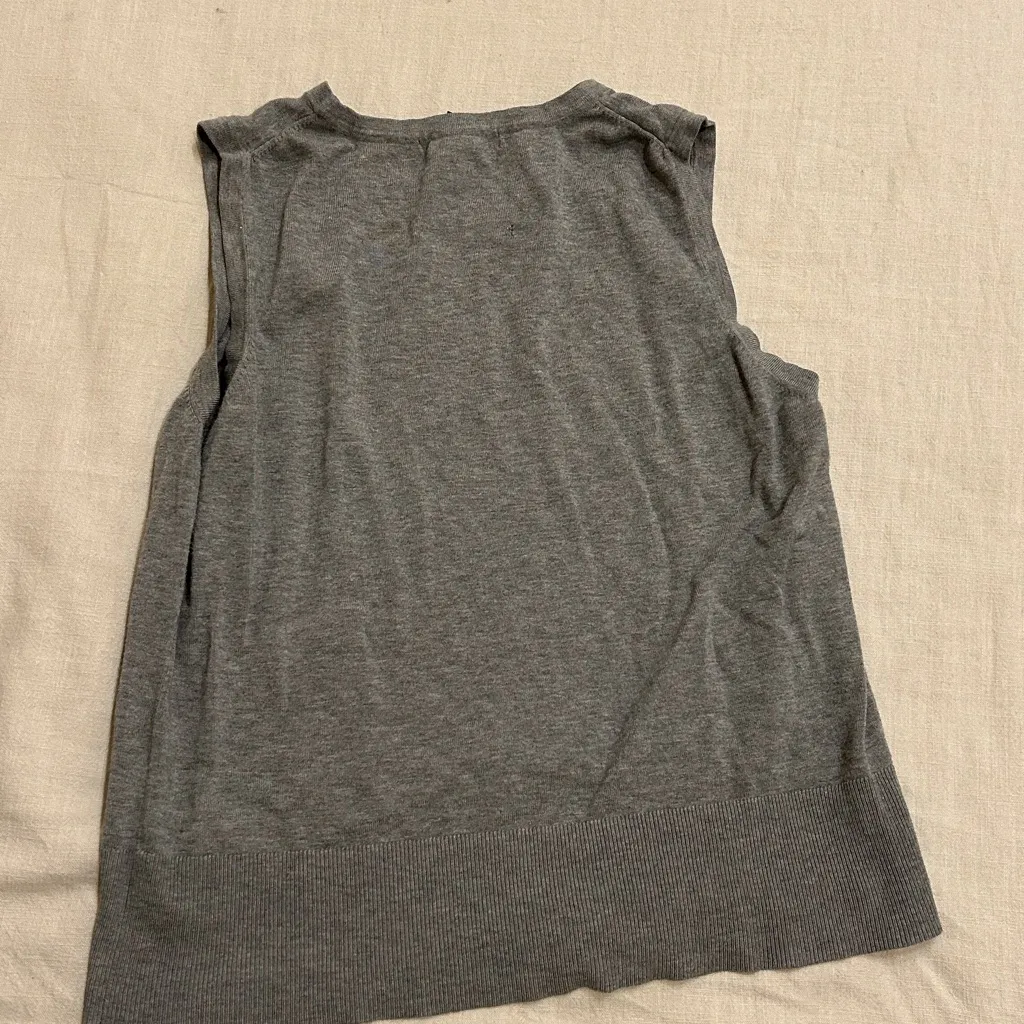 Classic Gray Sleeveless Women's Sweater Vest Top - Image 2