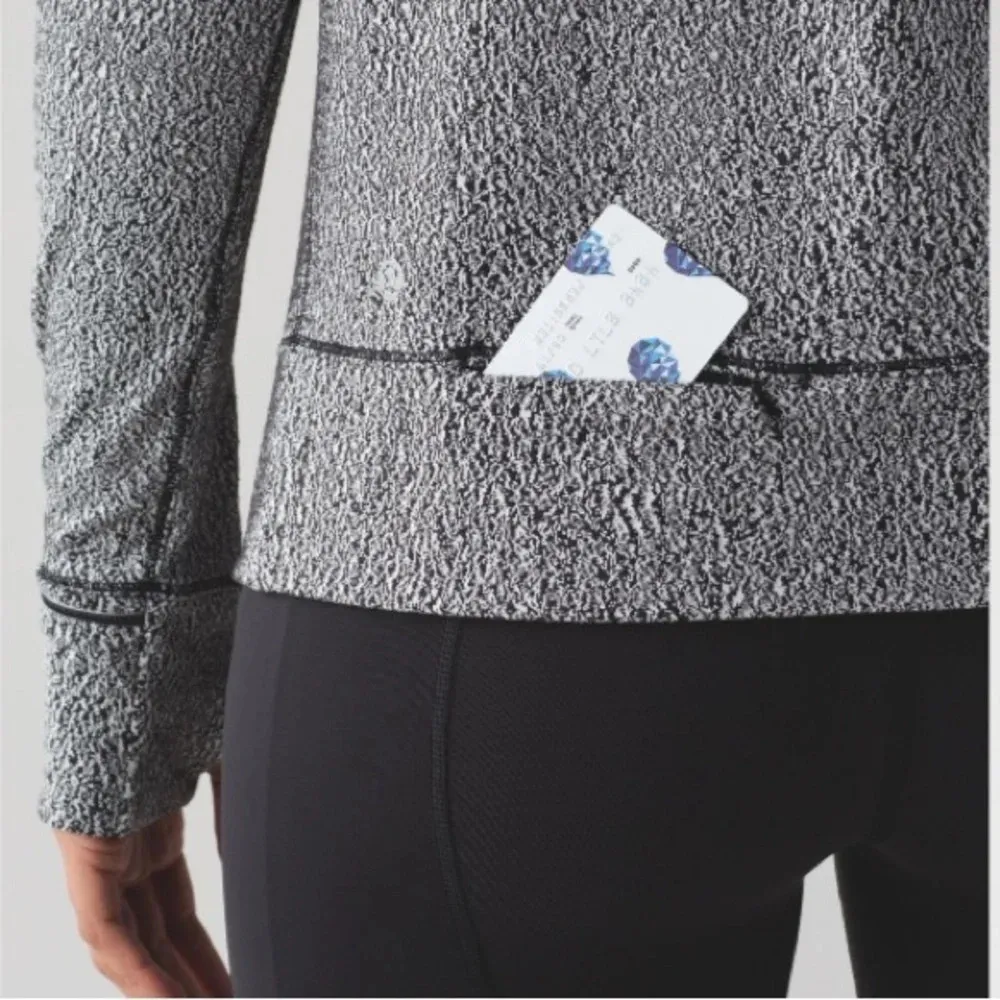 Lululemon 8 Rush Hour Long Sleeve Running Shirt in Spray Jacquard White Black - Image 6