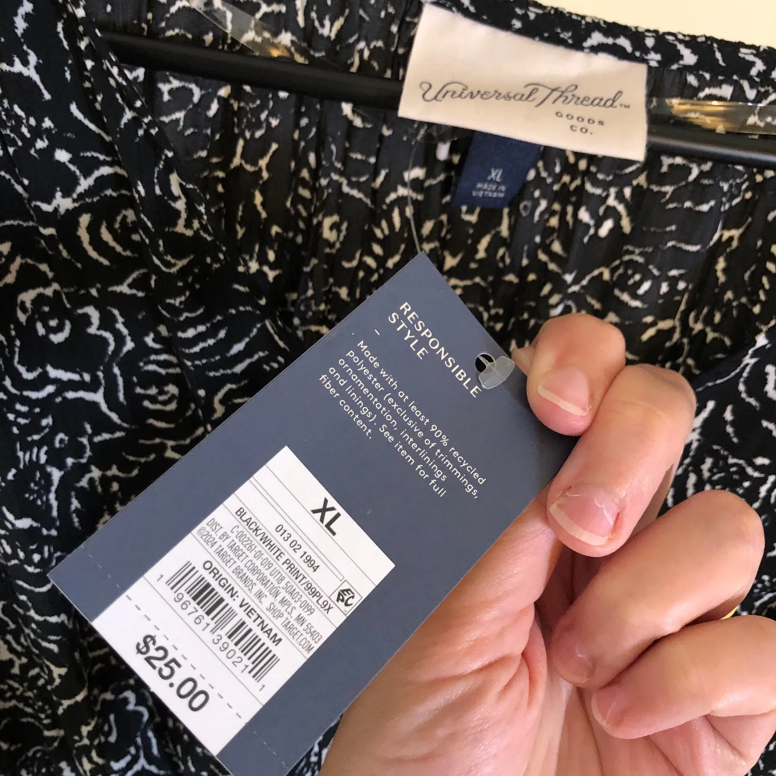 Universal Thread NWT Women's Smocked Peplum Black White Blouse Size XL - Image 6