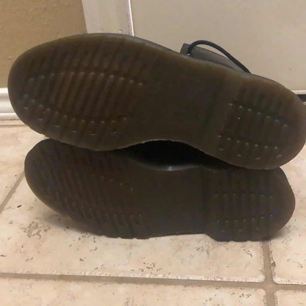 Dr Martin ‎ vintage Lace up Boots  Made in England. Size 7 women the originals - Image 10