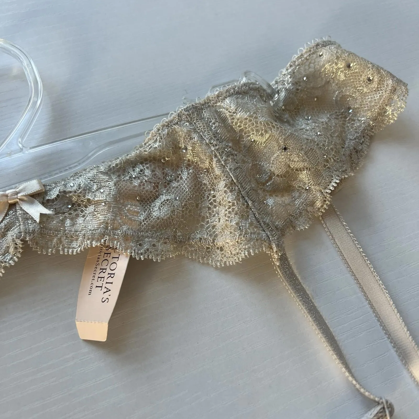 NWT Victoria's Secret Dream Angels Metallic Gold Lace Garter Belt M/L HTF Y2K - Image 3