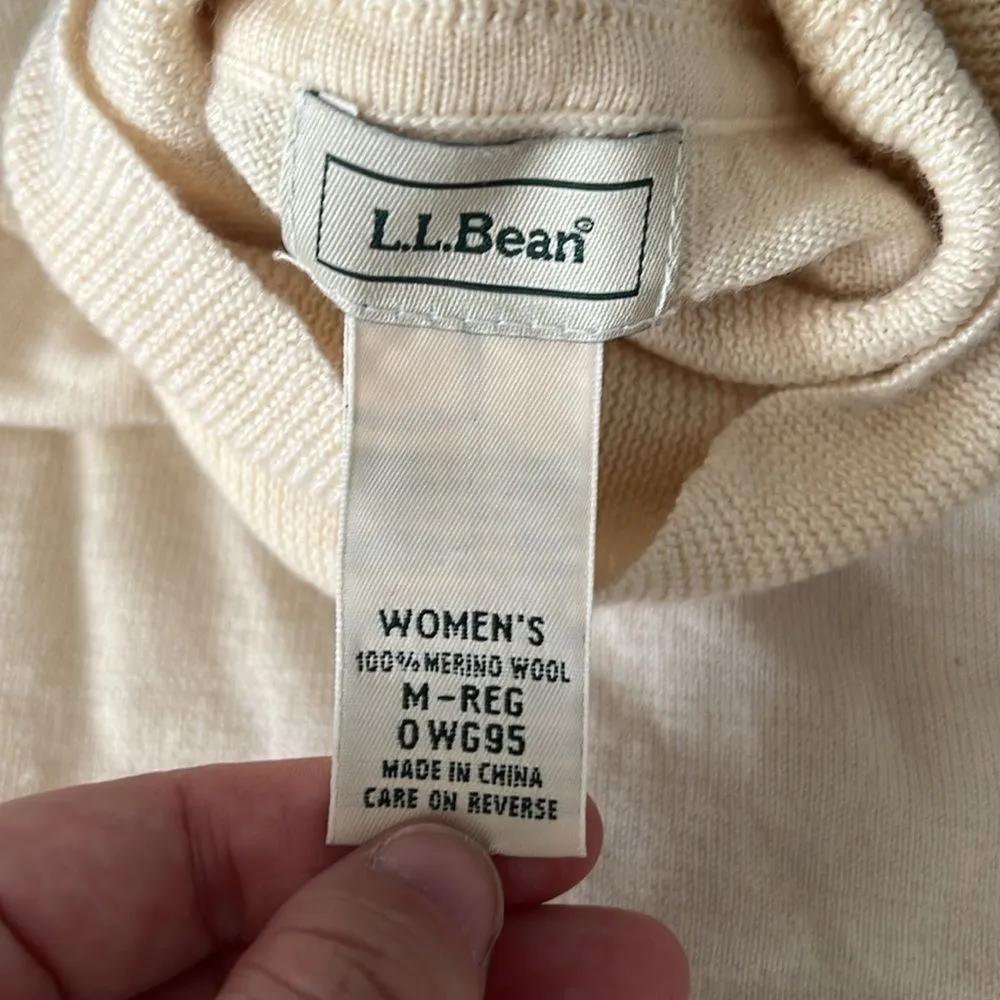 LL Bean Ivory Classic Turtleneck Wool Sweater Size Medium * Flaw - Image 6