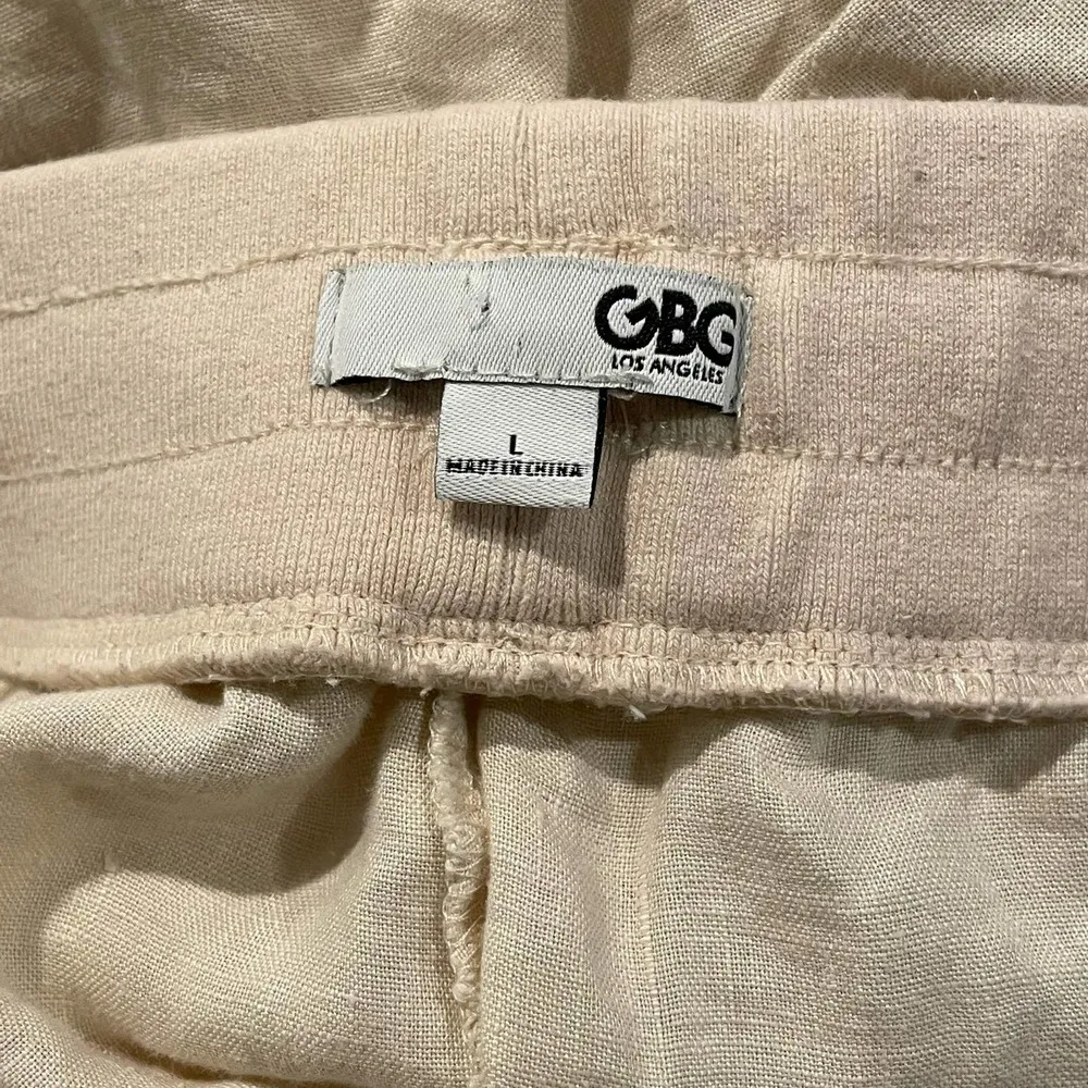 GBG Los Angeles 100% Linen Crop Jogger Pants size L Tan Cargo Size L - Image 4