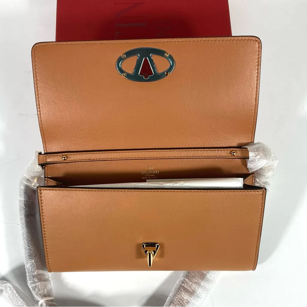 Valentino Garavani VLOGO Bold Wallet On A Chain Almond Beige NEW 5W2P0AD9ZFJ - Image 8