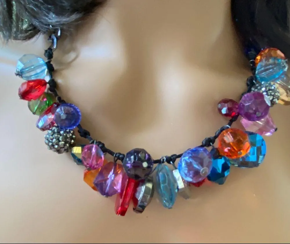 Statement Beaded Colored Necklace Red - Image 2