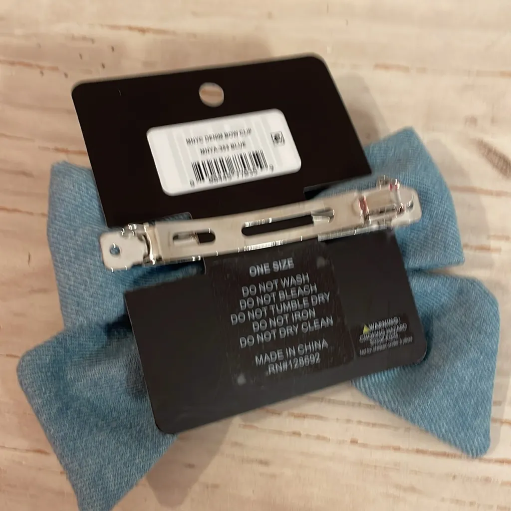 Denim Bow Hair Clip NWT Blue - Image 3