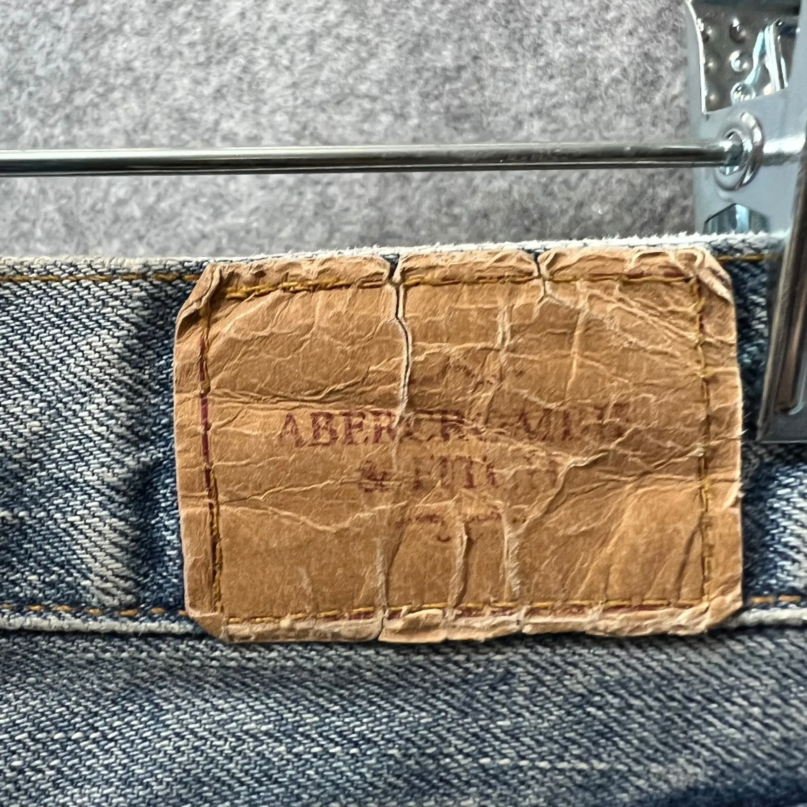 Vintage Abercrombie & Fitch Denim Shorts 4R Button Fly Made‎ in USA Raw Hem Y2K - Image 8